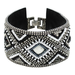 Soan Lg Diamond Bracelet in Black, White.